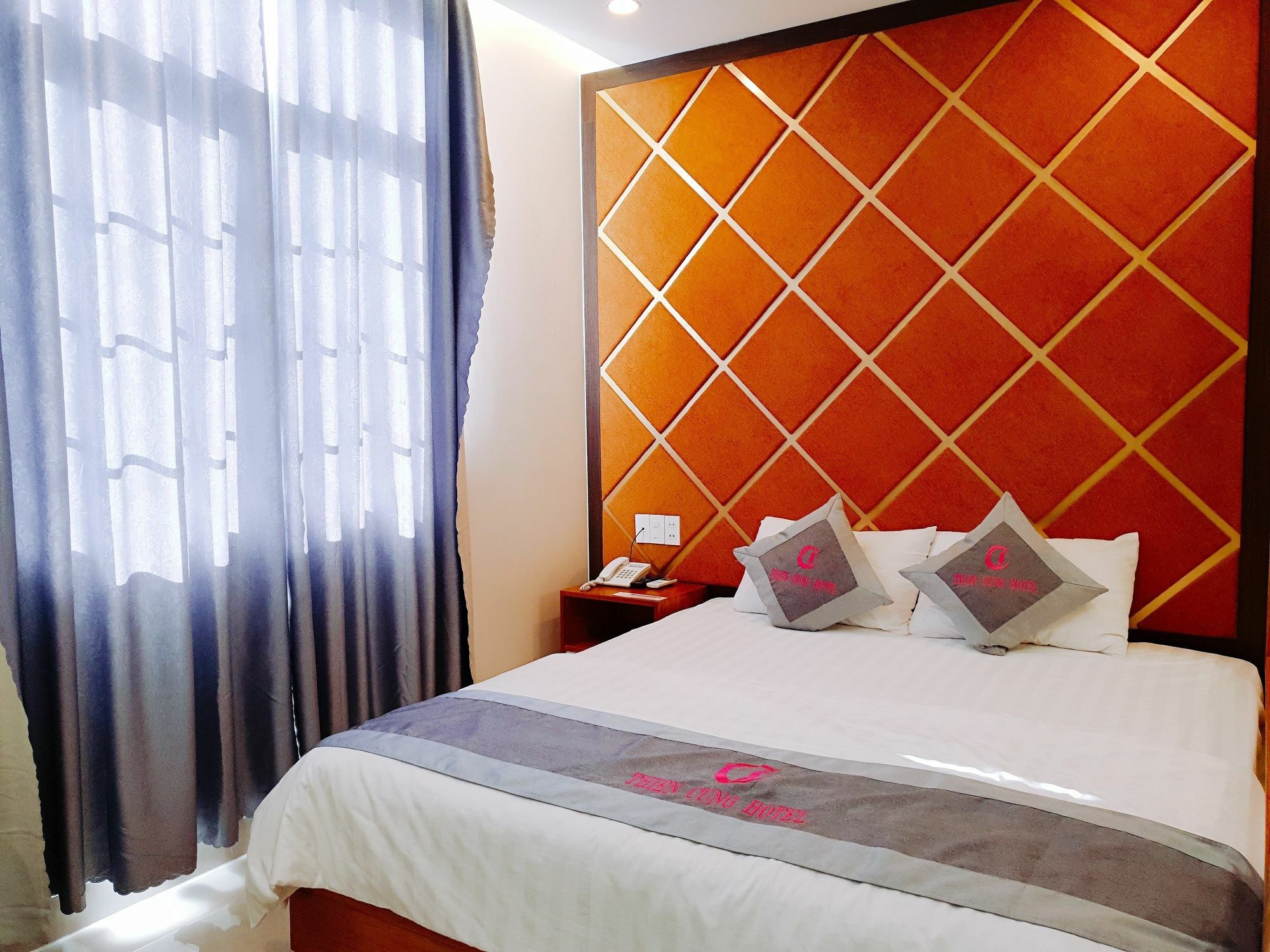 Oyo 231 Thien Cung Hotel 胡志明市 外观 照片